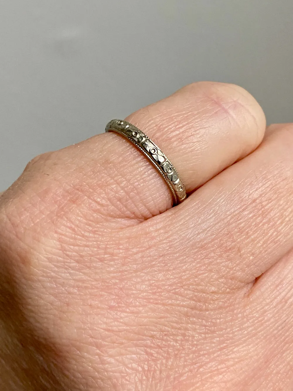18k White Gold Vintage Wedding Band with Etched continuous Blossom Pattern- Zurich Band - size 5.75