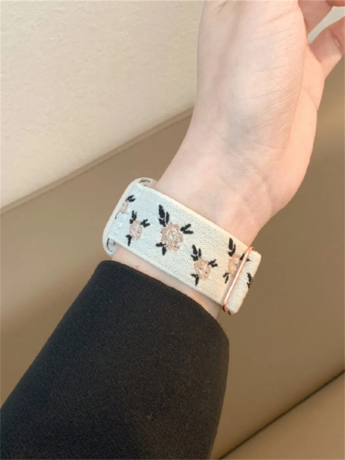 1pc Flower Print Silicone Watchband - Beige