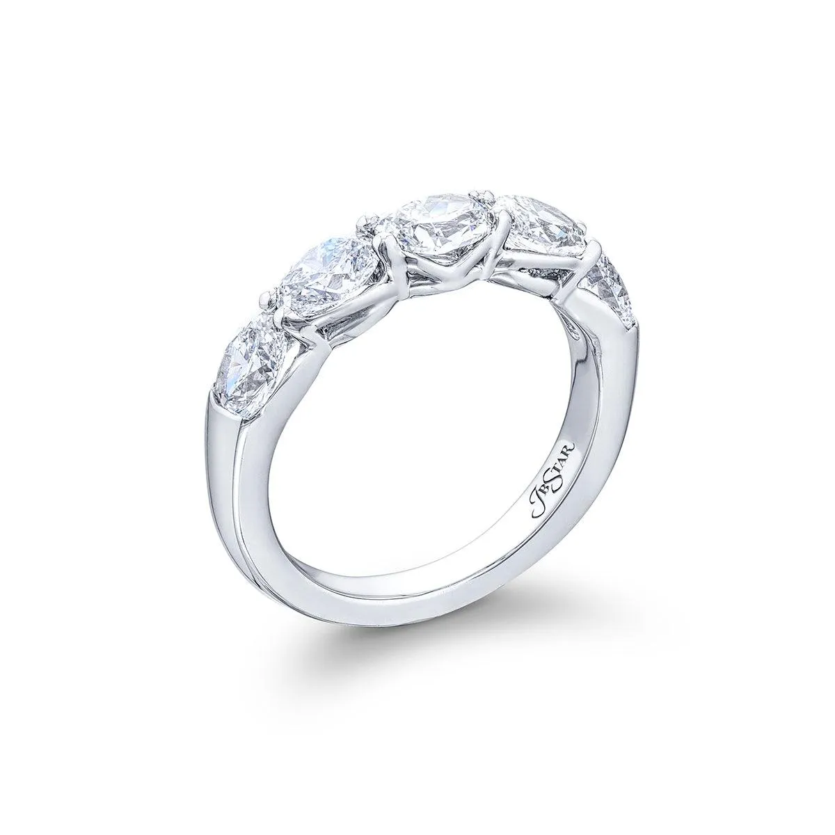2.01ctw Oval Diamond Band