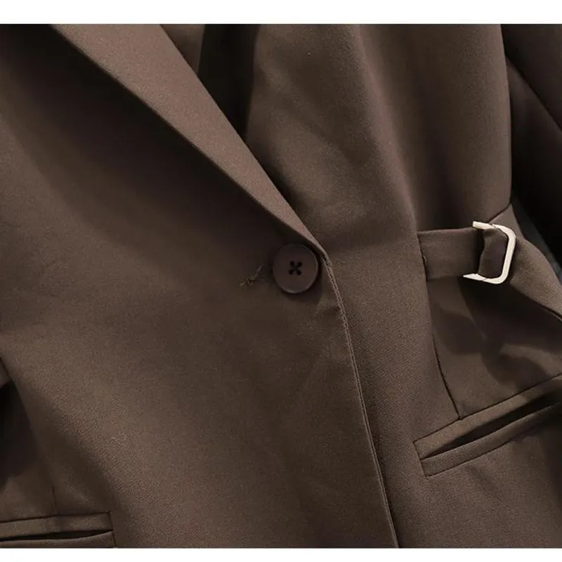 Adelaide – Timeless Women’s Blazer with Elegant Flair