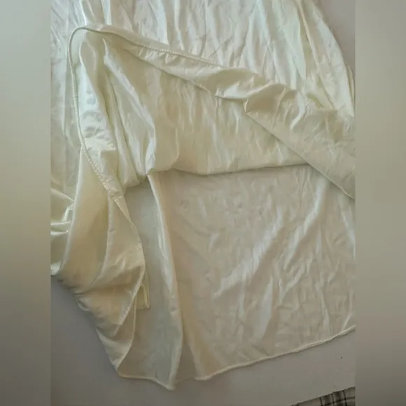 Adonna Cream/Off White Vintage Lacey Nylon Satin Back Cutout Night Gown NWT XL