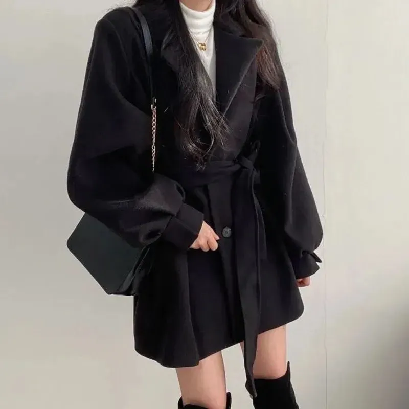 Alyssa – Women's Elegant Coat