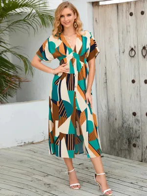 BerryBetty - Geometric Printed Split Short-Sleeved Dress