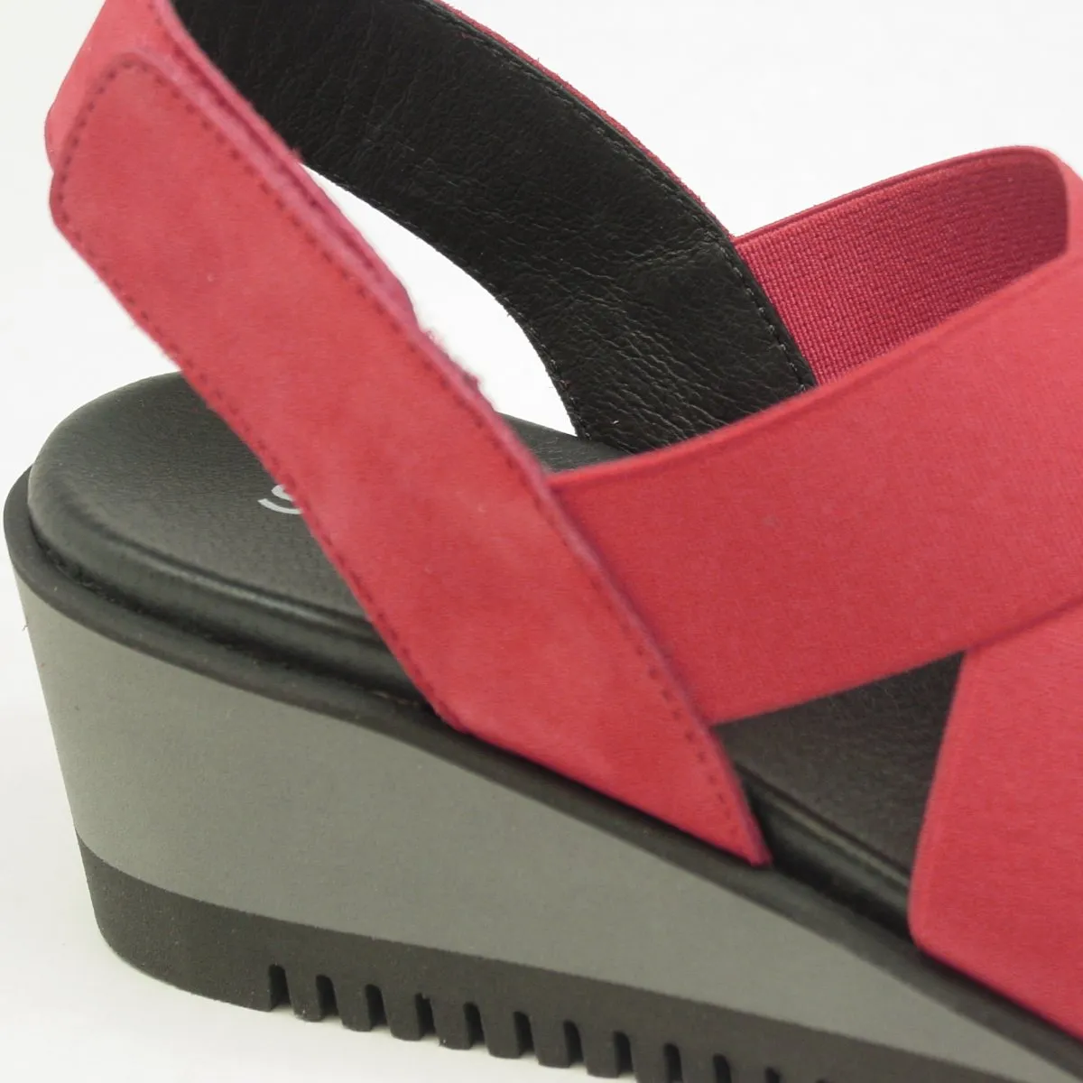 Capri Red