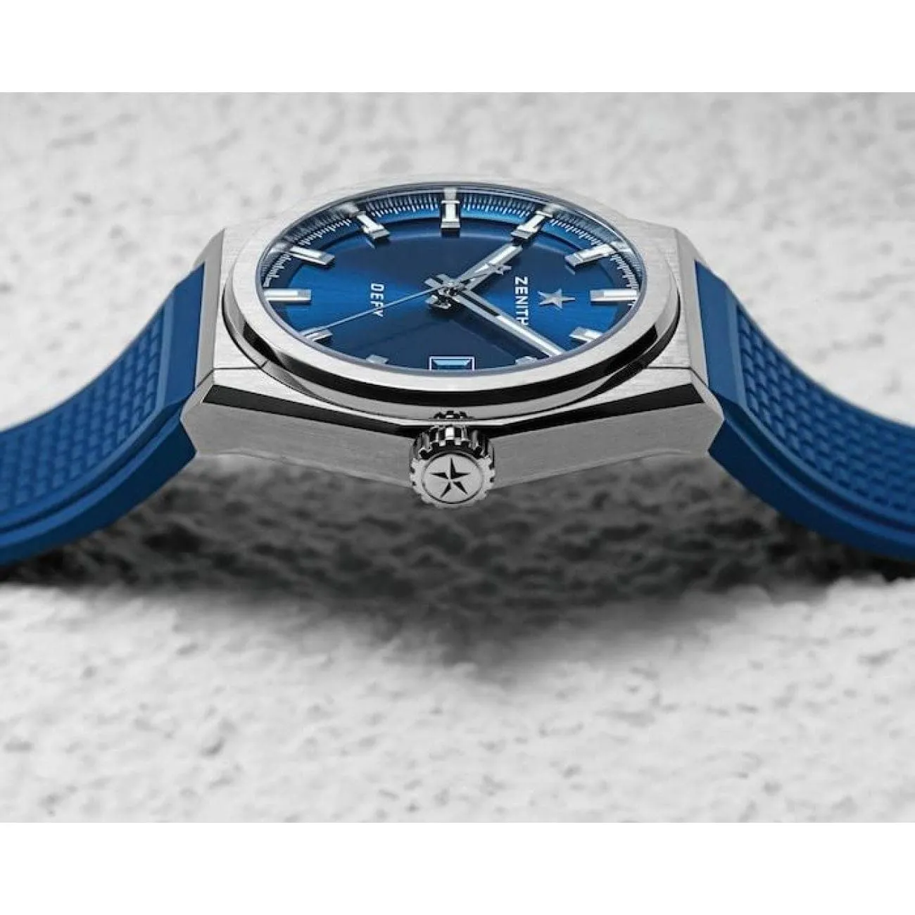 DEFY CLASSIC