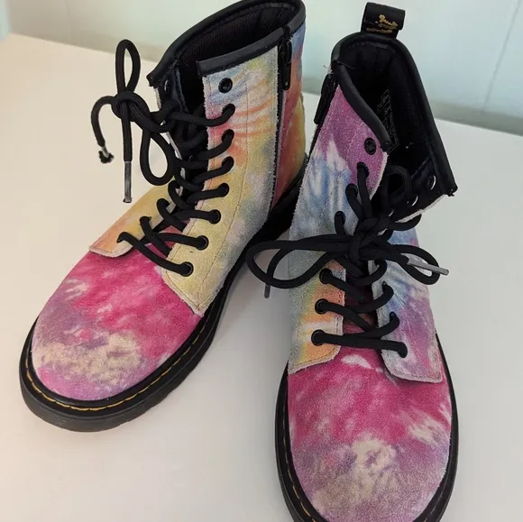 Dr. Marten's Docs Rainbow Tie Dye Boots 1460 Kids US size 3