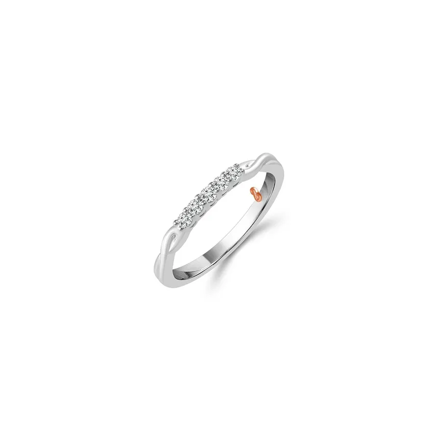 Fink's Exclusive Round Diamond Triple-Stone Engagement Ring Set