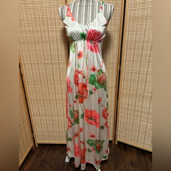 Floral Maxi house Dress and nightgown set  - White and Pink vintage 70s nylon