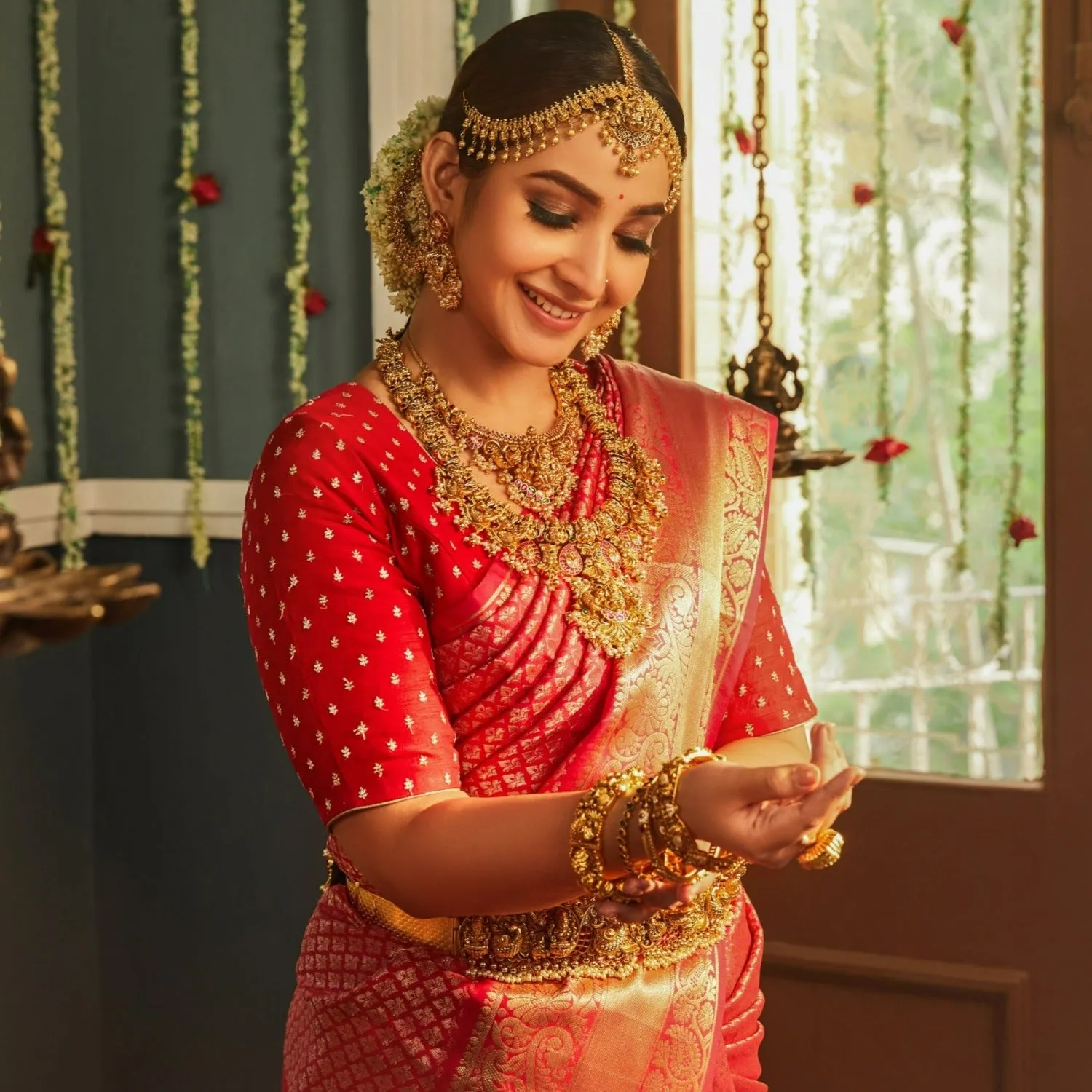 Gayatri Antique Temple Bridal Set