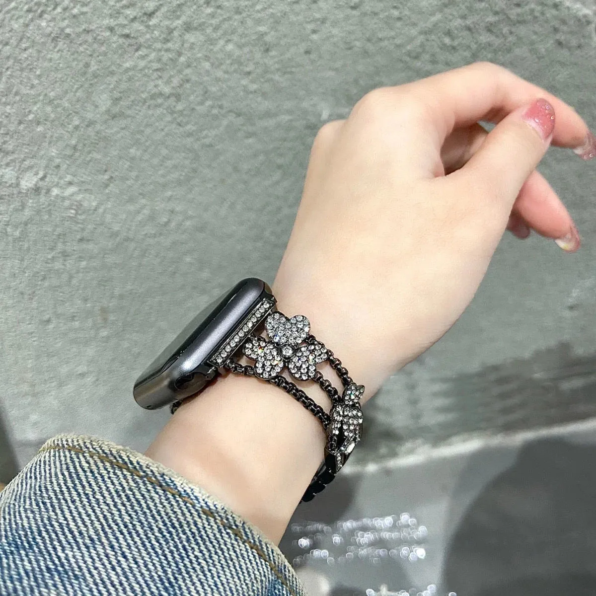 Gorgeous Rhinestones Bracelet   Case