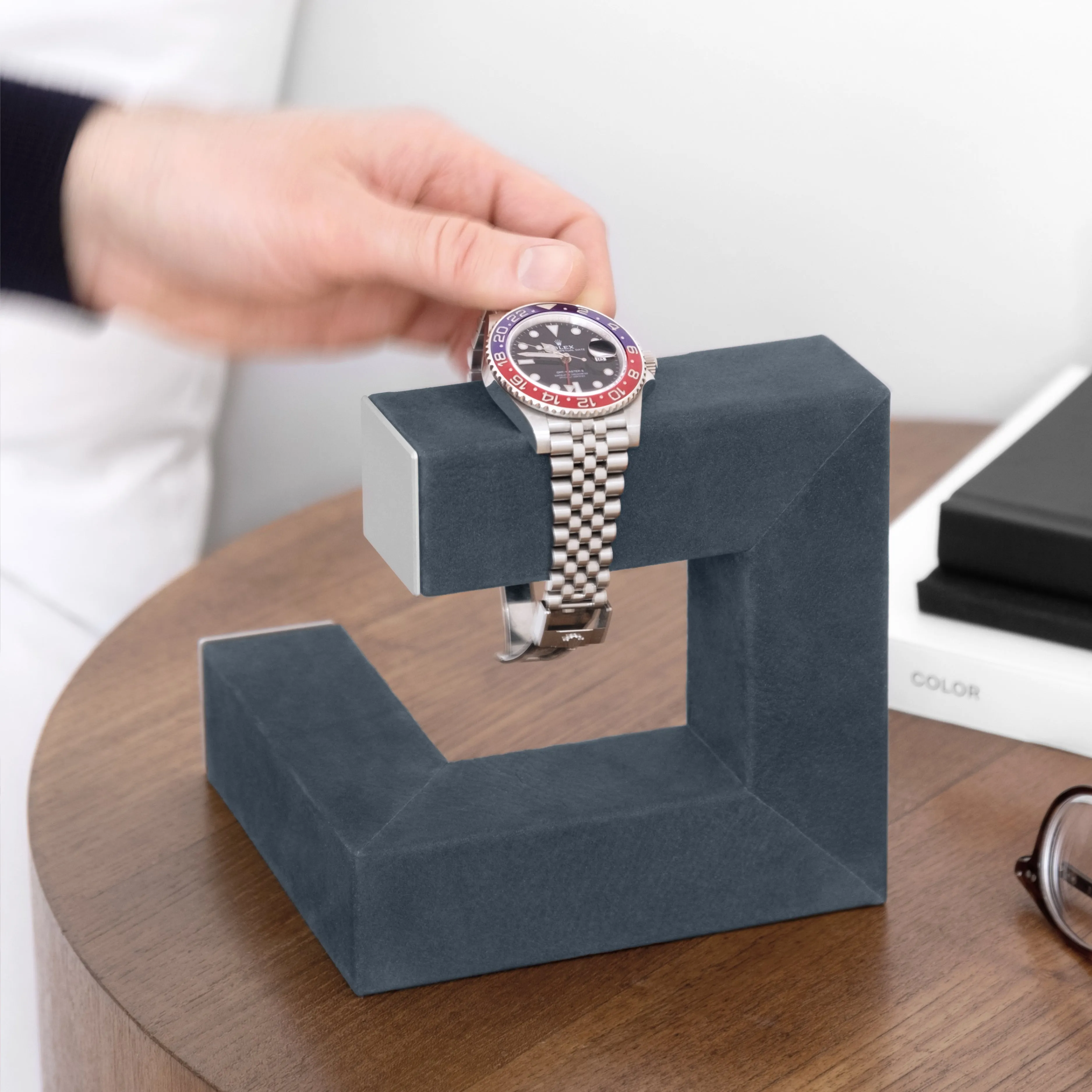 HUDSON 1 WATCH STAND - DUSTY BLUE / GREY