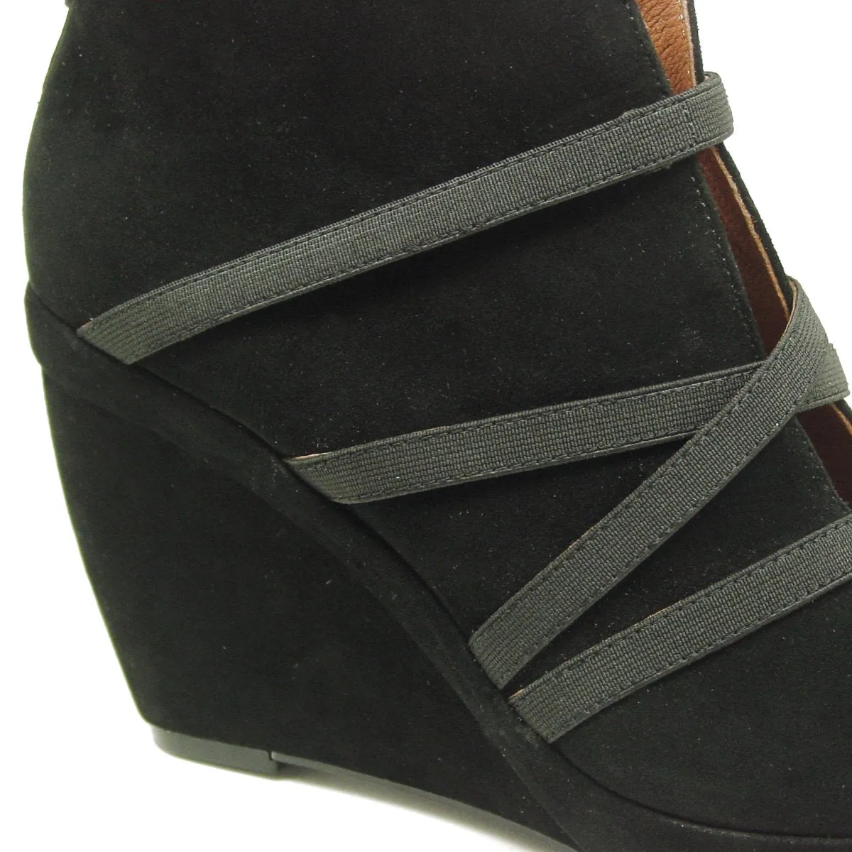 Icelos Black Suede