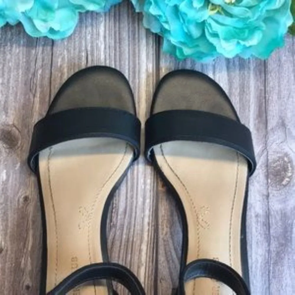 JOURNEE Connor Black Wedges Sandals 11M