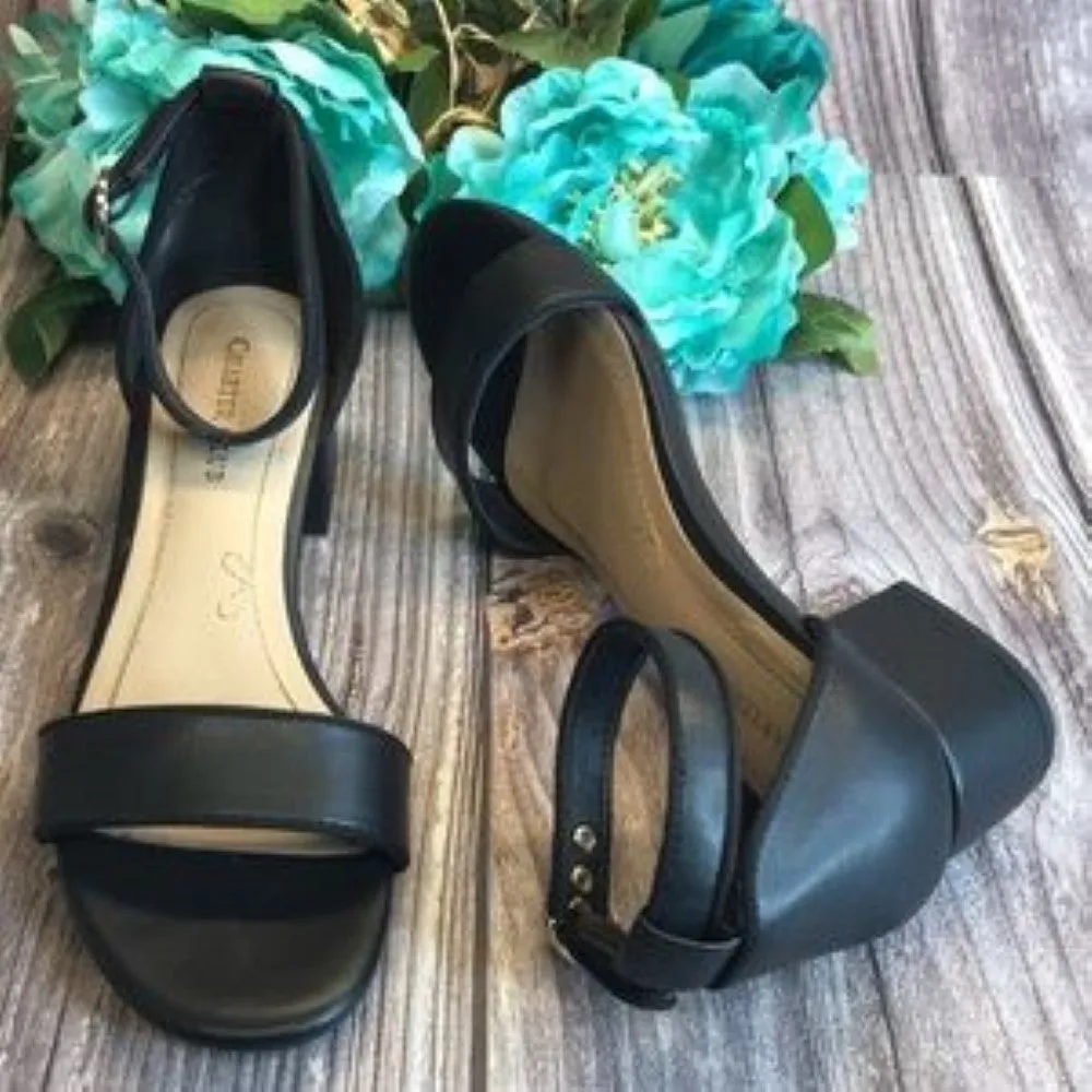 JOURNEE Connor Black Wedges Sandals 11M
