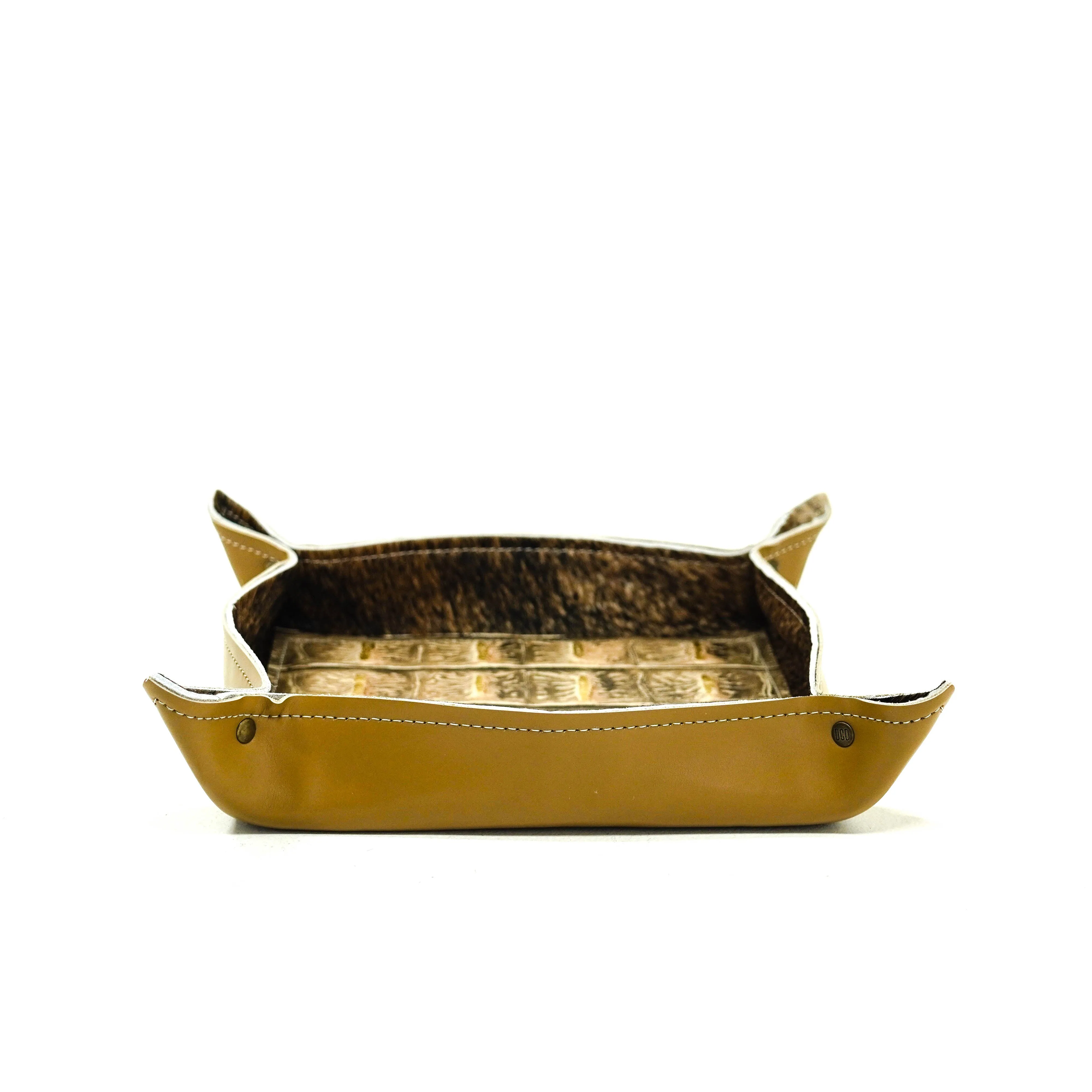 Large Tray - Smooth Dulce de Leche Leather w/ Vanilla Jumbo Croc