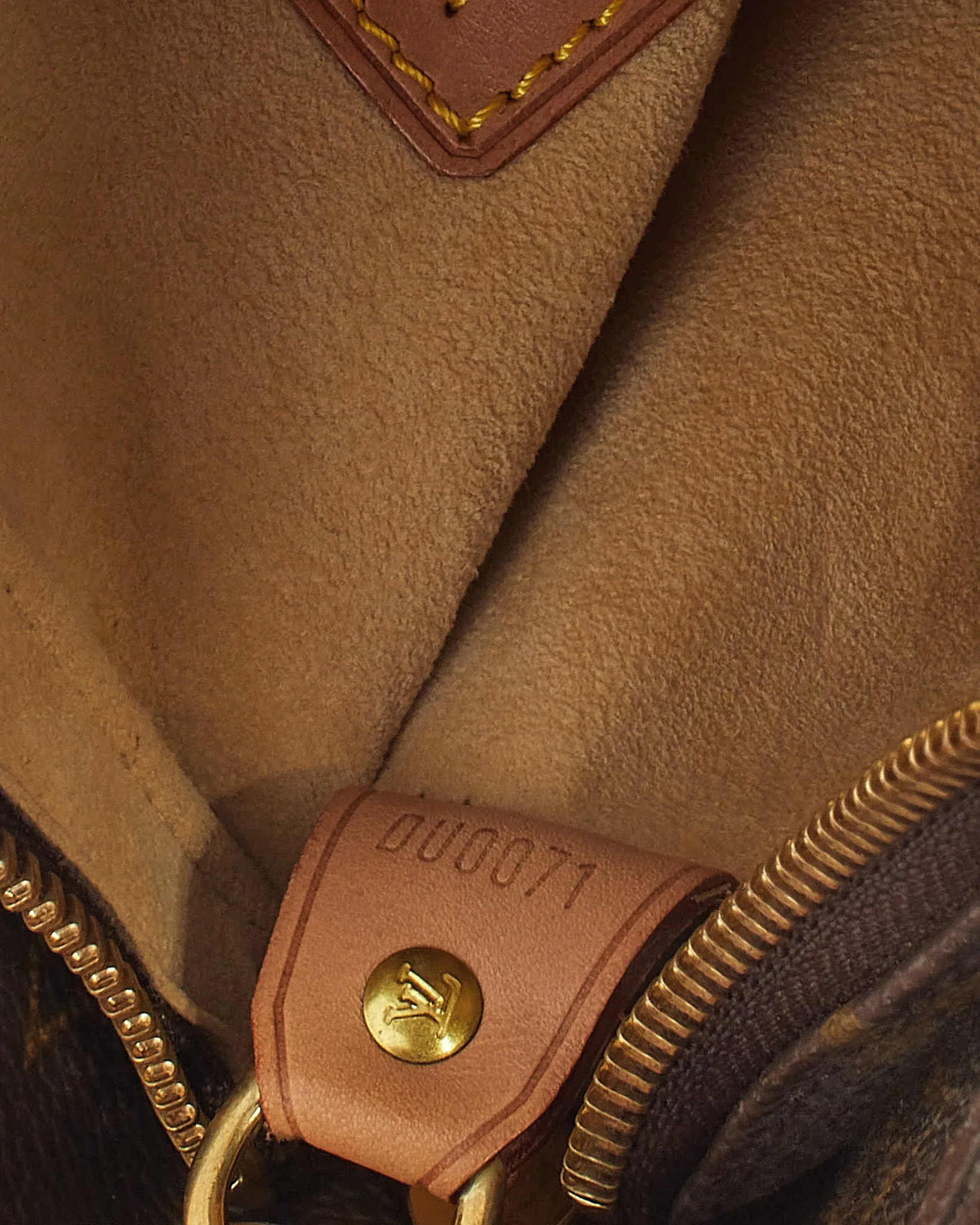 Louis Vuitton Monogram Looping Bag GM