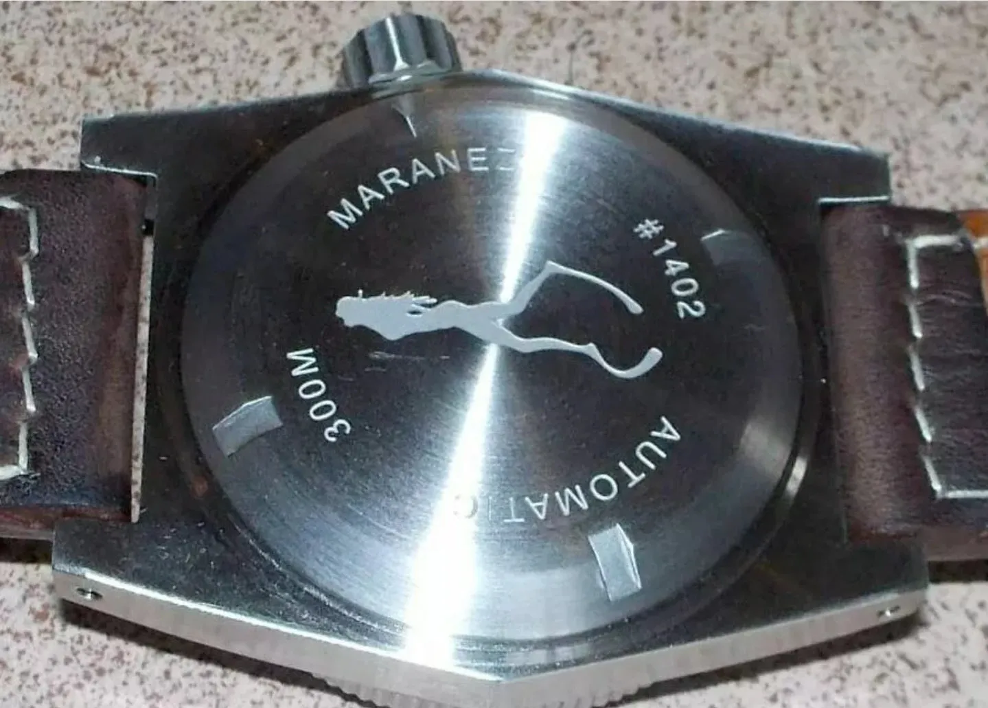 Maranez Kata Diver watch red/black