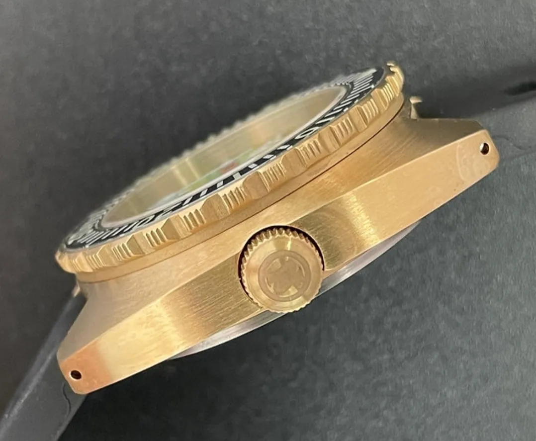 Maranez Samui Brass Diver Red