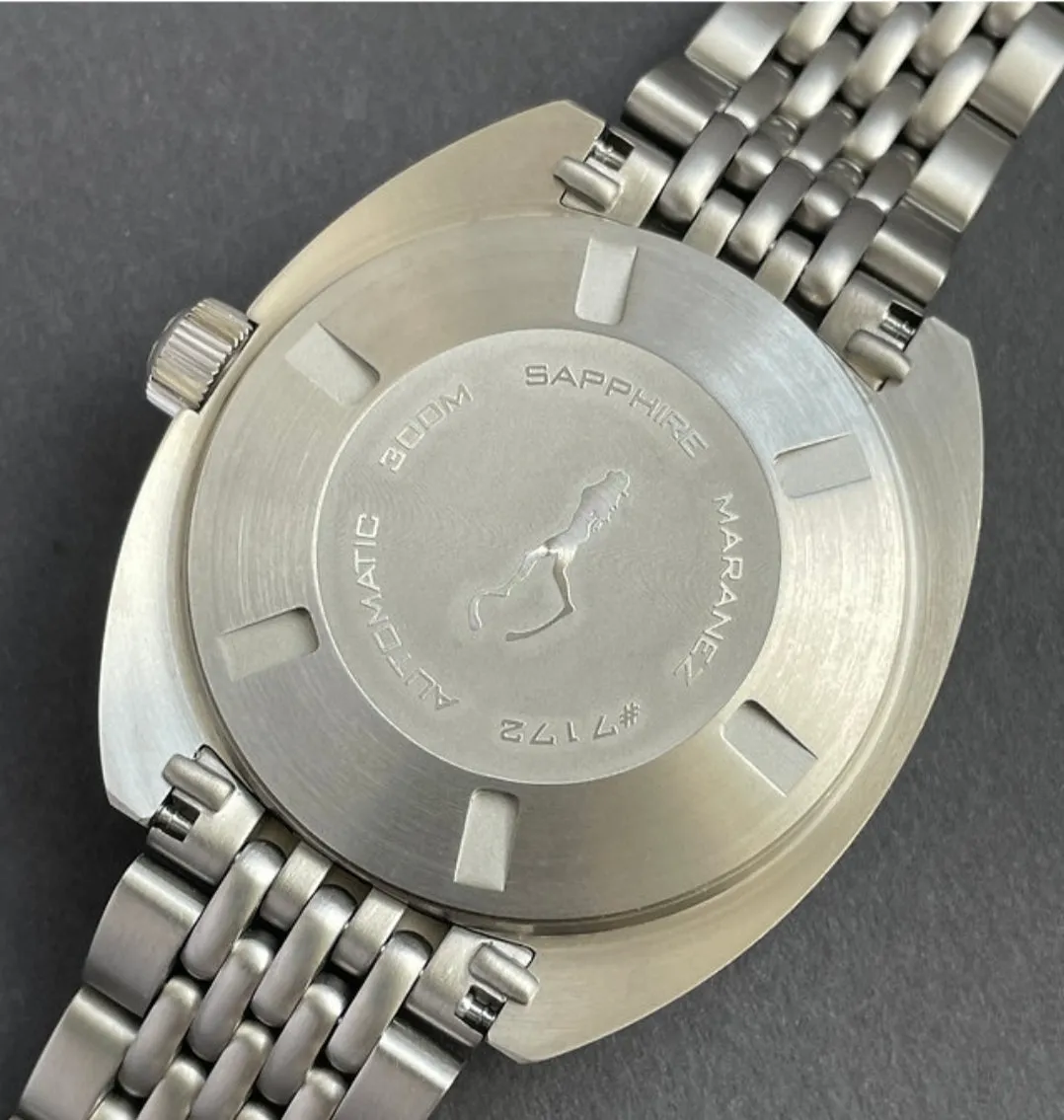 Maranez Samui Titanium Grey White Hand