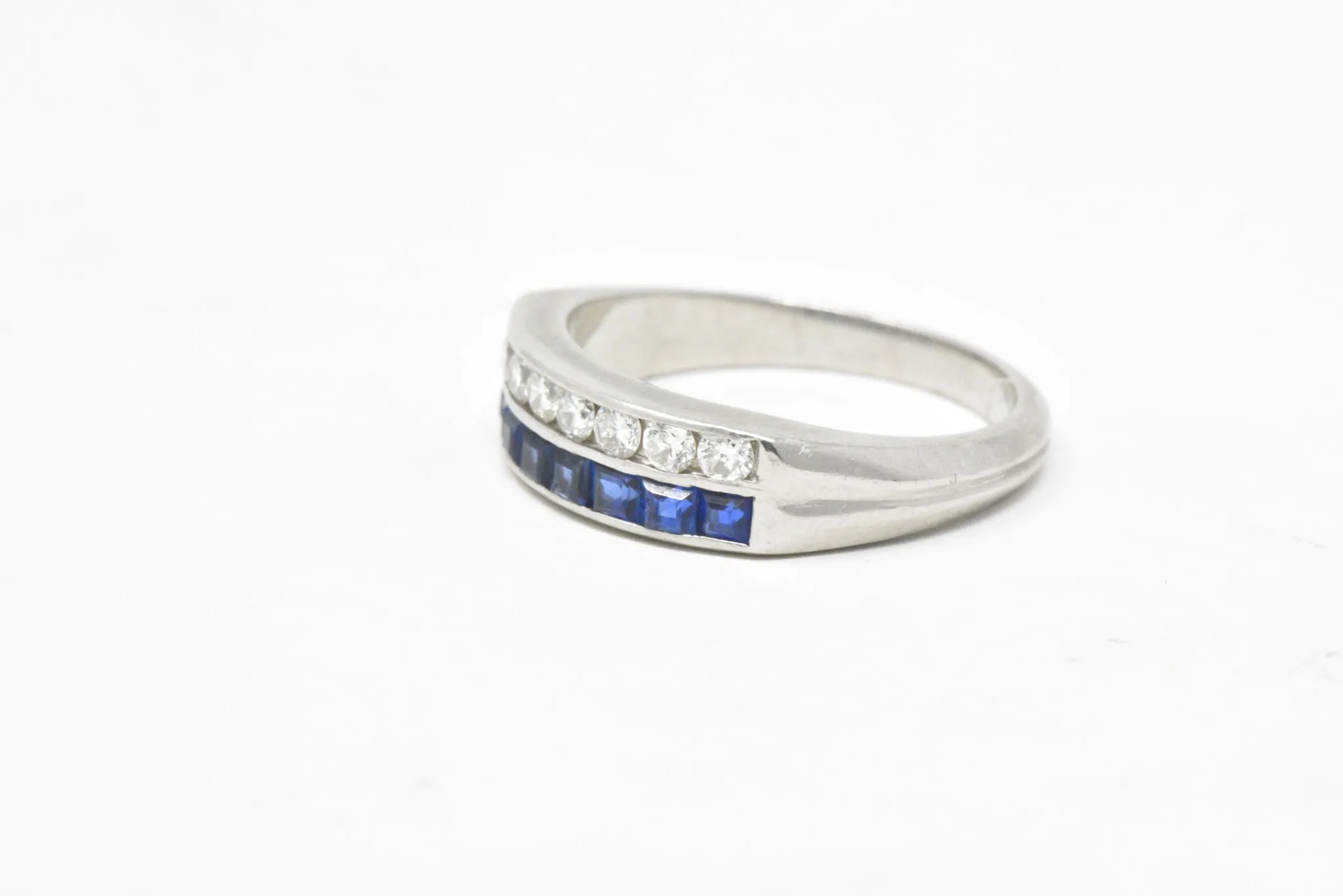 McTeigue & Co. Platinum Diamond & Blue Sapphire Ring Vintage Wedding Band