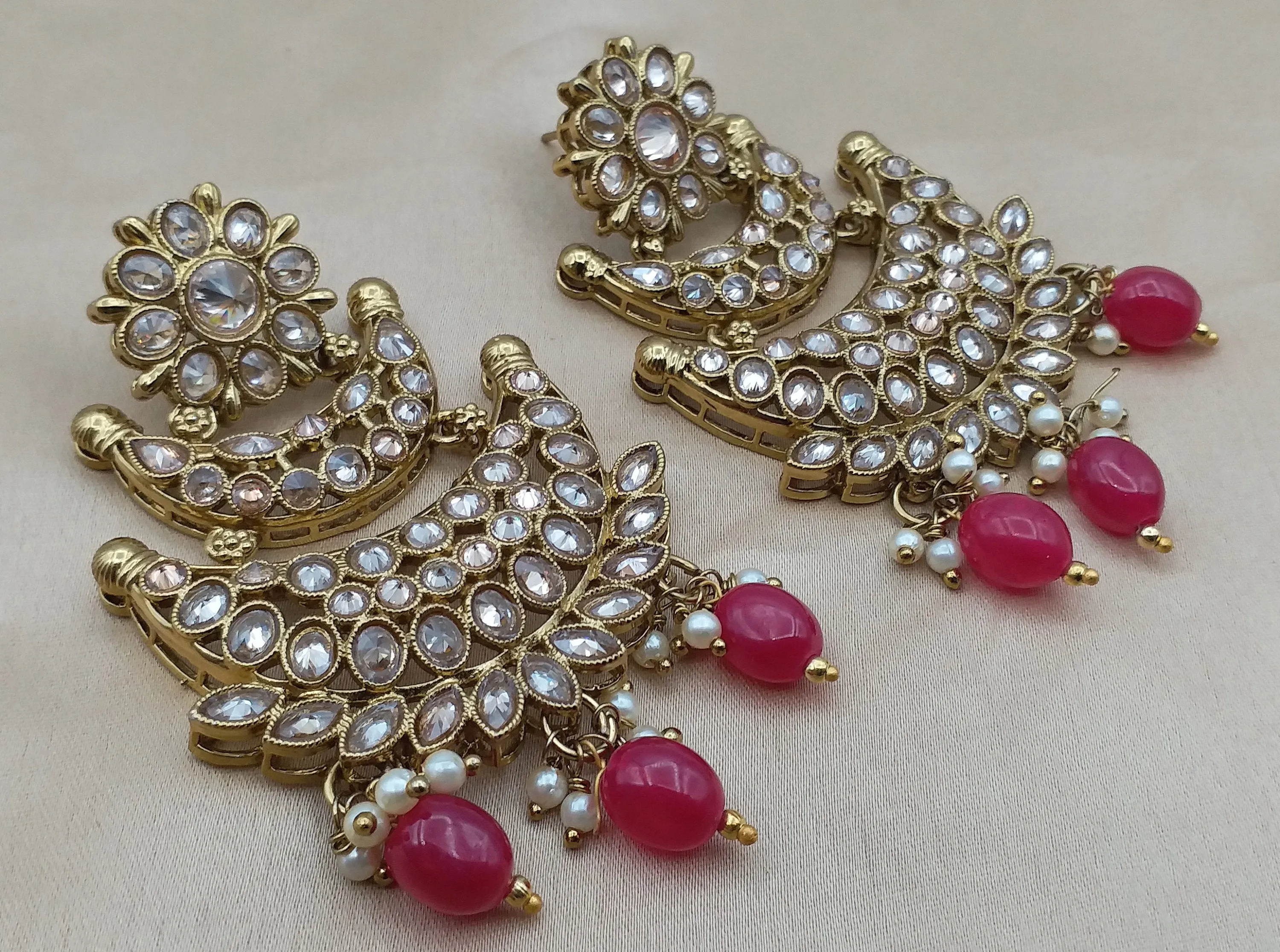 Mehndi Gold Bridal Jewellery Choker set with Red Beads
