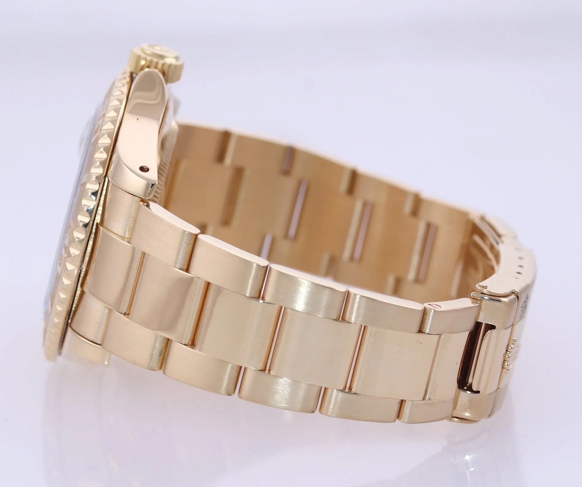 MINT Rolex Yacht-Master 18k Yellow Gold White Sapphire 16628 40mm Watch Box
