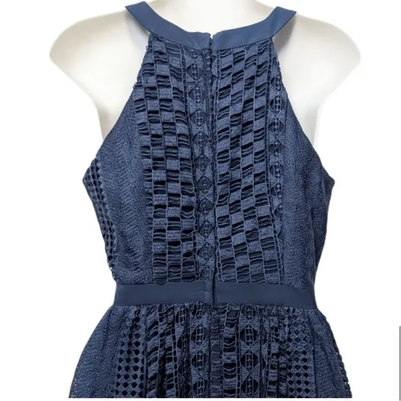 ModCloth Women’s Harmonious Ceremony Navy Blue Lace Hi-Low Midi Dress Size M