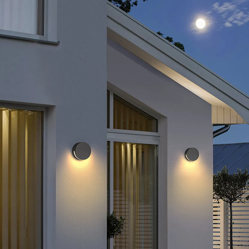 Modern Round Outdoor Wall Light – IP65 Waterproof Metal & Glass Design