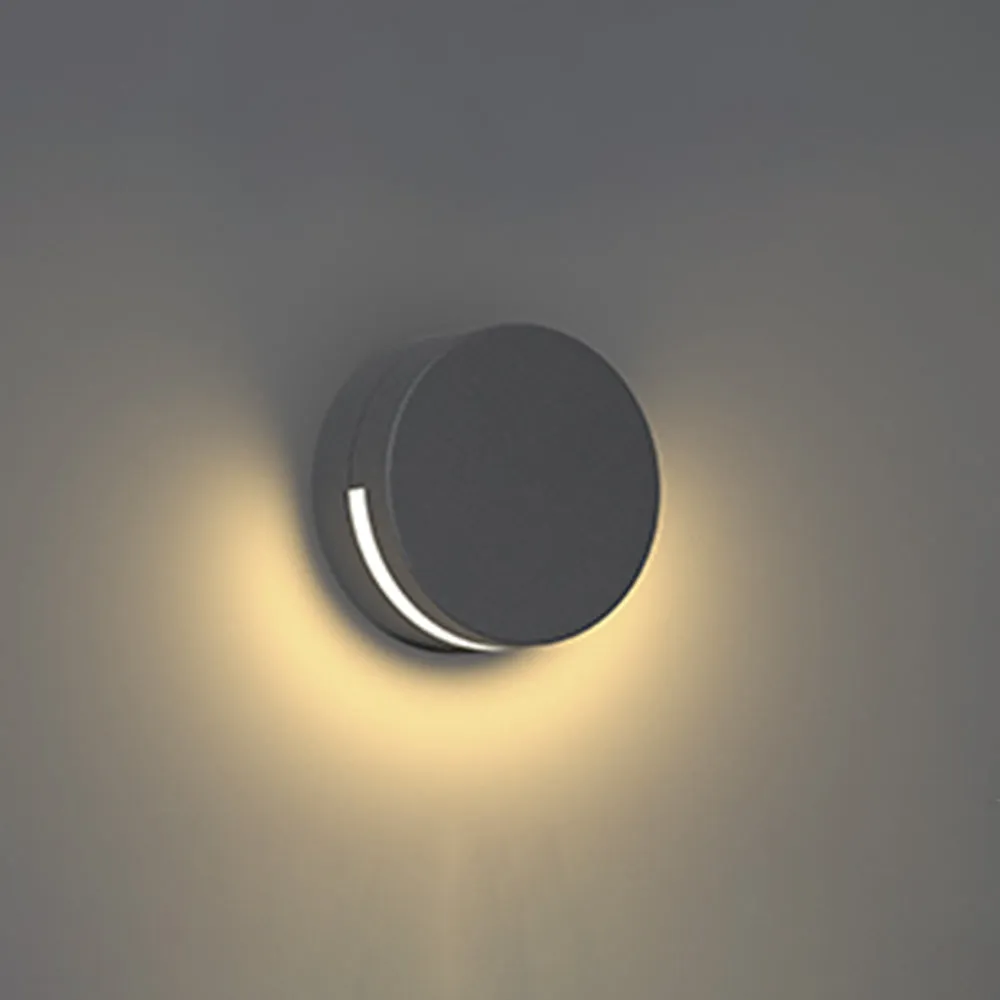 Modern Round Outdoor Wall Light – IP65 Waterproof Metal & Glass Design