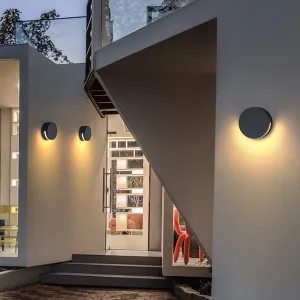 Modern Round Outdoor Wall Light – IP65 Waterproof Metal & Glass Design