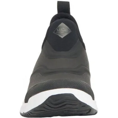 Muck Women's Outscape Low Waterproof Work Boot - Black - OSSW-000