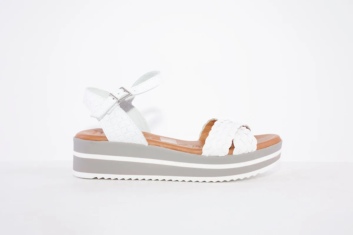 OH MY SANDALS - 5002 PLATFORM WEDGE BUCKLE STRAP FASHION SANDAL - WHITE