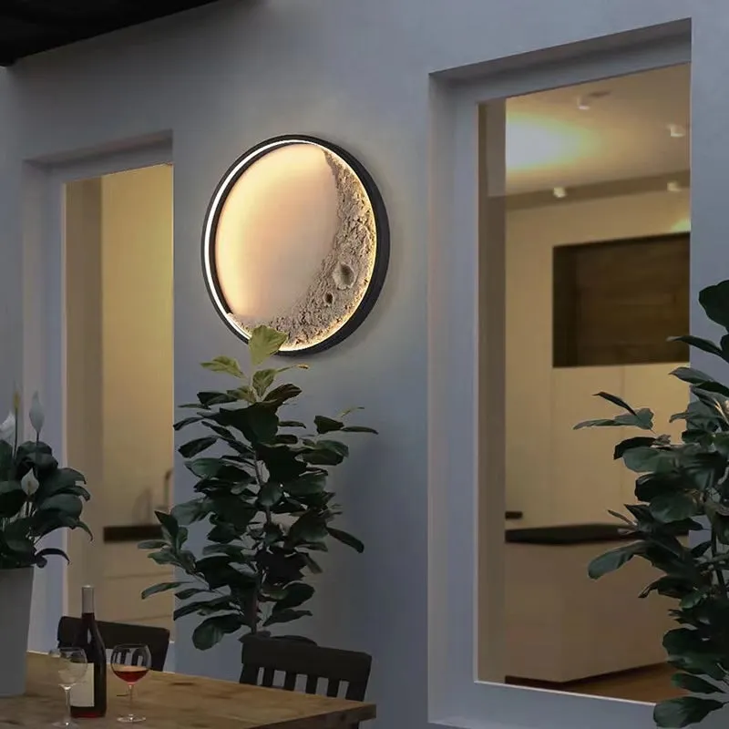 Outdoor Moonlight – Waterproof LED Wall Light with Lunar-Inspired Design