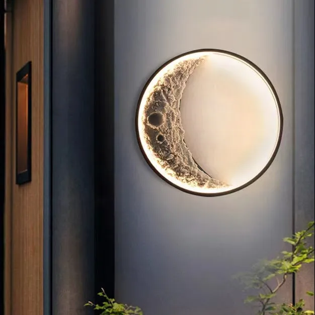 Outdoor Moonlight – Waterproof LED Wall Light with Lunar-Inspired Design