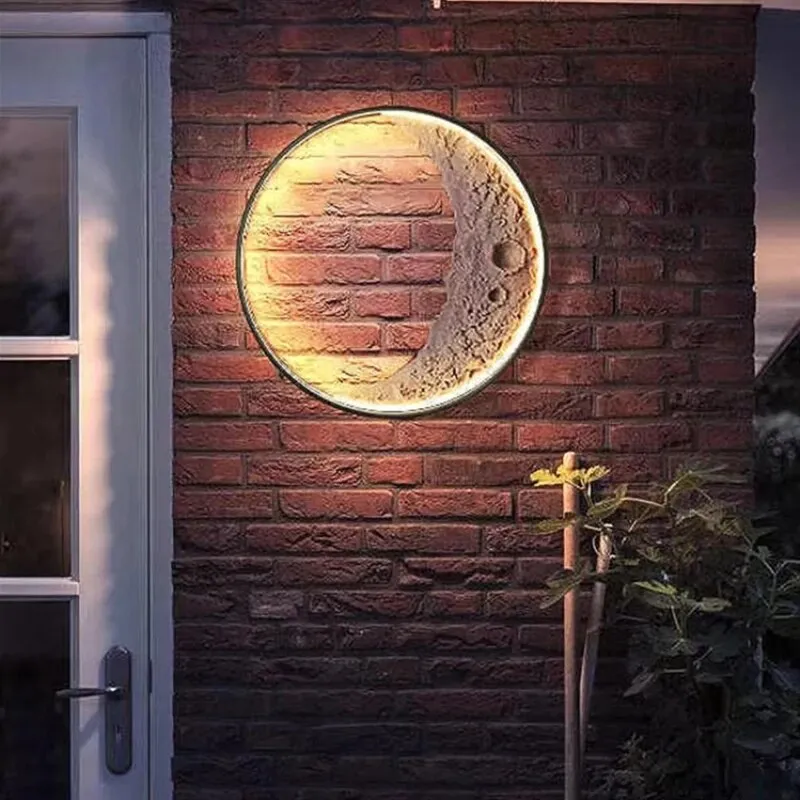Outdoor Moonlight – Waterproof LED Wall Light with Lunar-Inspired Design