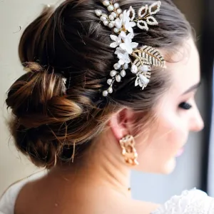 Porcelian White Lilac Handmade Bridal Hair Comb in Gold, Bridal Headpiece, Wedding Accessories