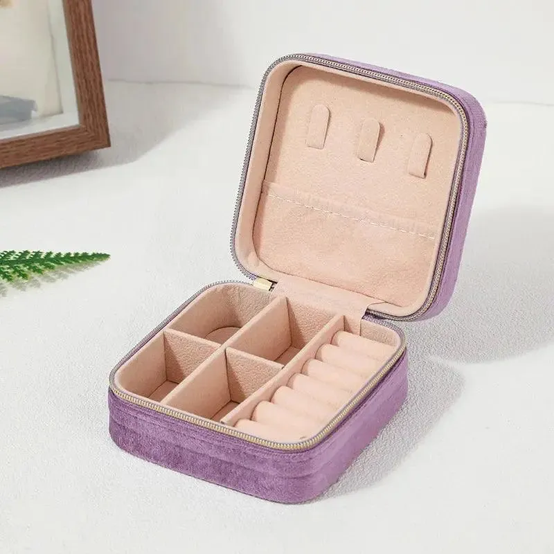 Portable Jewelry Case - Elegant and Functional Jewelry Storage