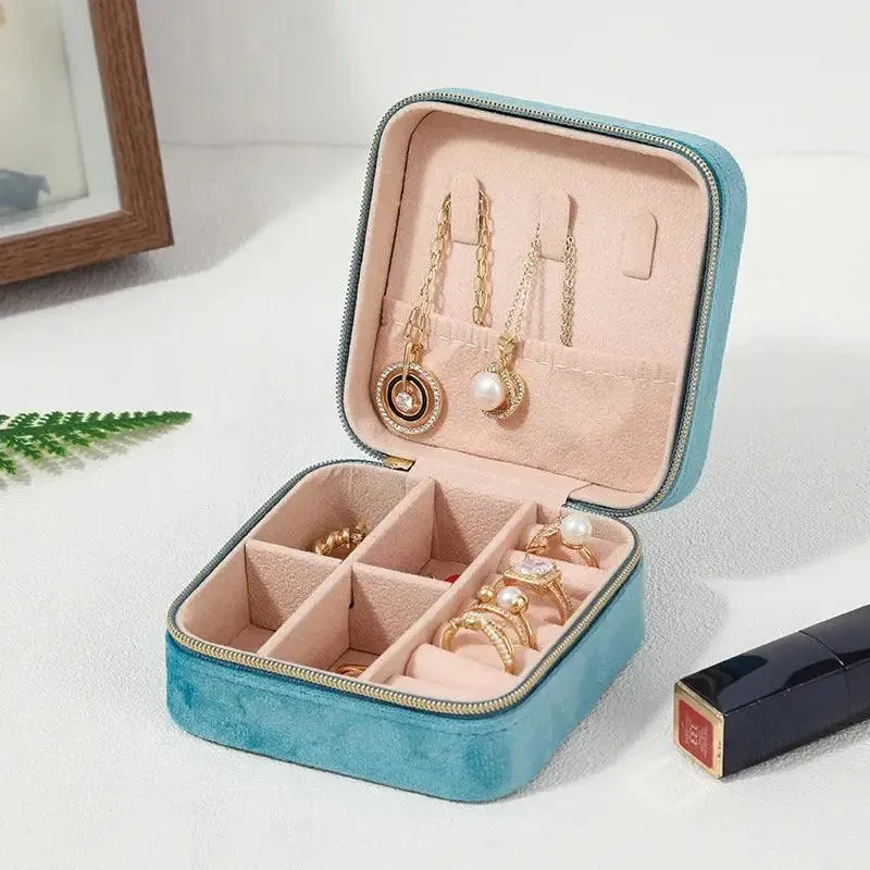 Portable Jewelry Case - Elegant and Functional Jewelry Storage