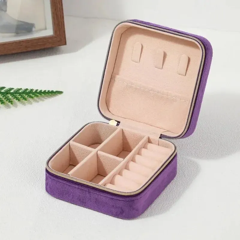 Portable Jewelry Case - Elegant and Functional Jewelry Storage