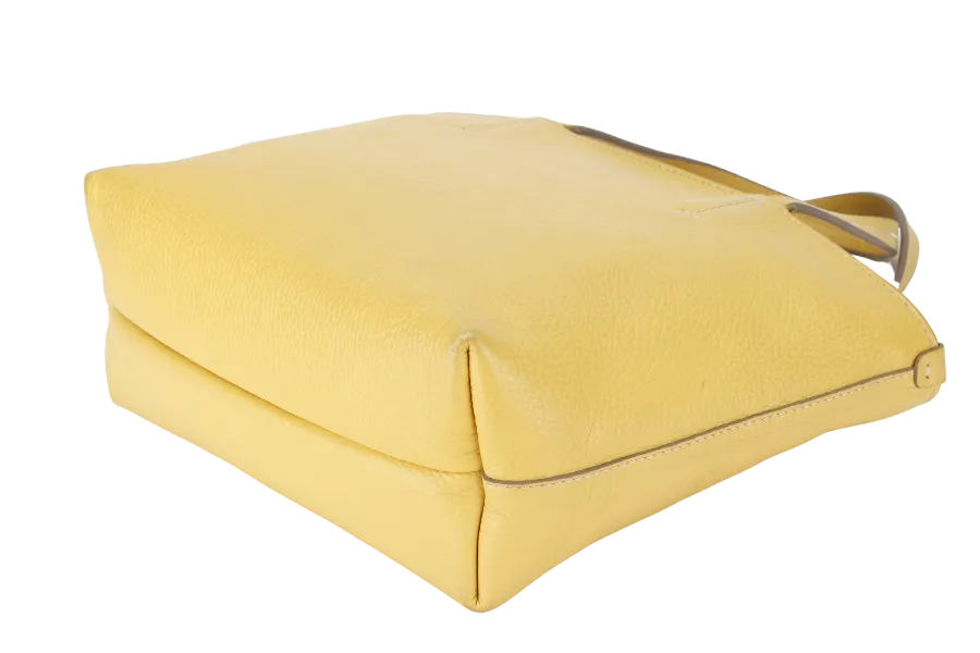SALVATORE FERRAGAMO GANCINI (GU-21-D764) MEDIUM YELLOW GOLD HARDWARE, NO DUST COVER