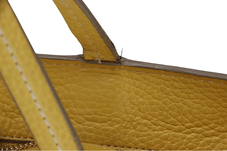 SALVATORE FERRAGAMO GANCINI (GU-21-D764) MEDIUM YELLOW GOLD HARDWARE, NO DUST COVER