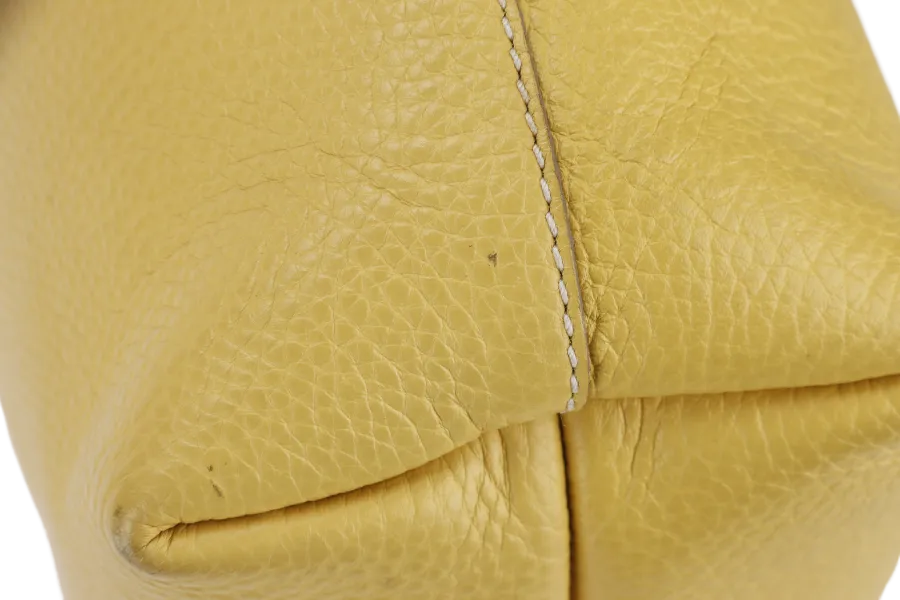 SALVATORE FERRAGAMO GANCINI (GU-21-D764) MEDIUM YELLOW GOLD HARDWARE, NO DUST COVER