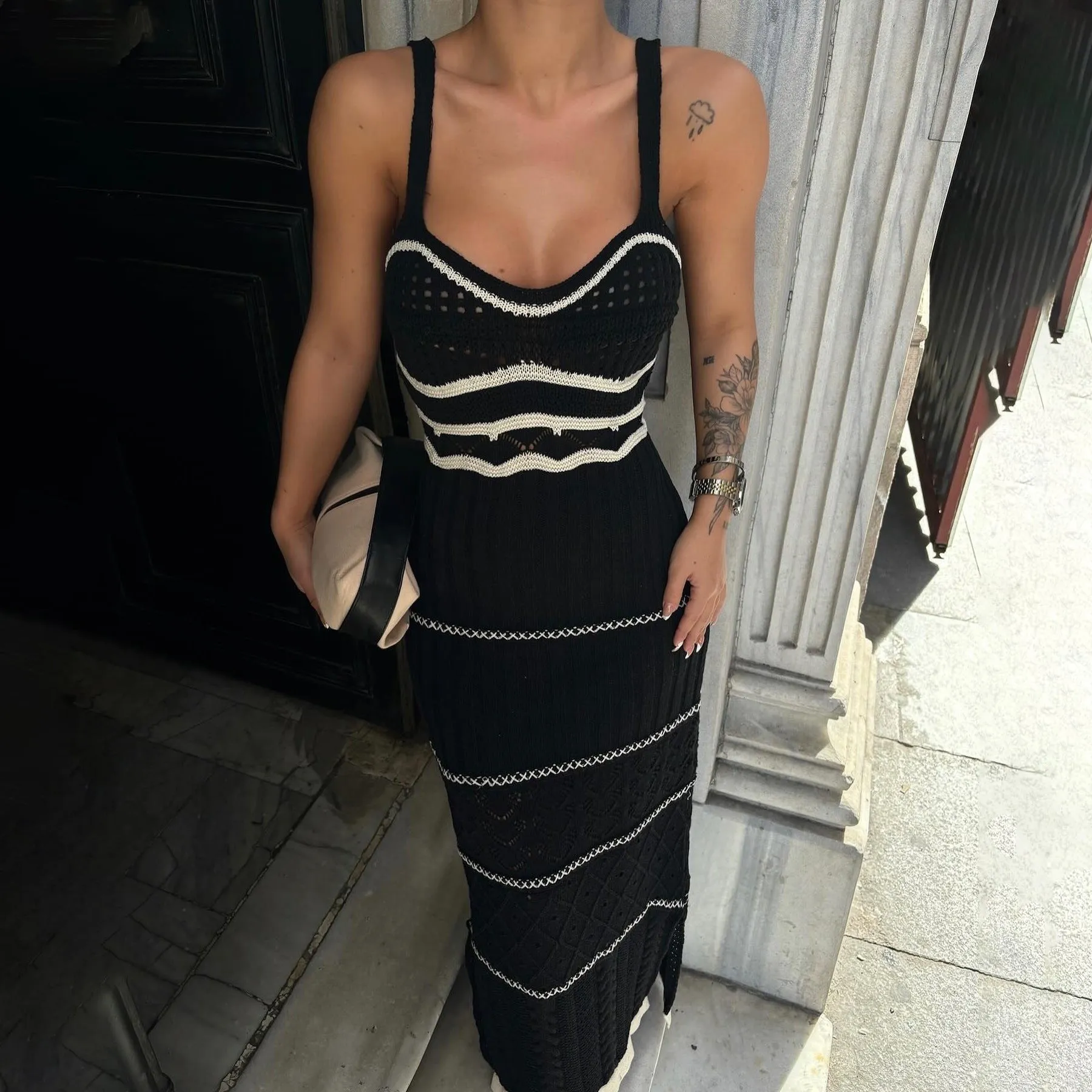 Serena – Elegant Women’s Knitted Dress
