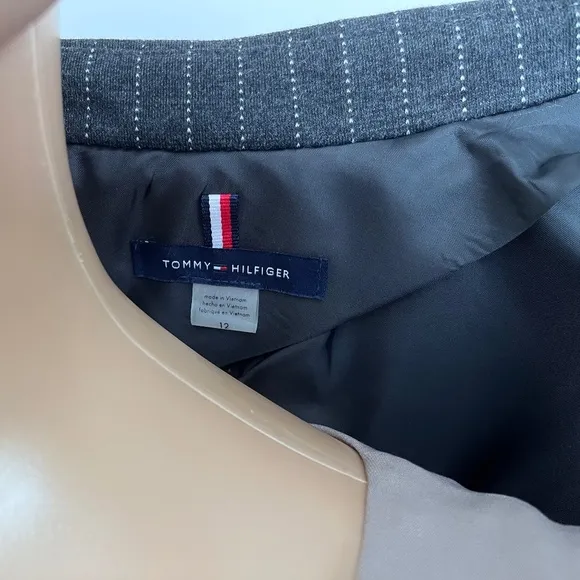 Tommy Hilfiger Women’s Pinstriped One- Button Knit Jacket Charcoal/Ivory size 12