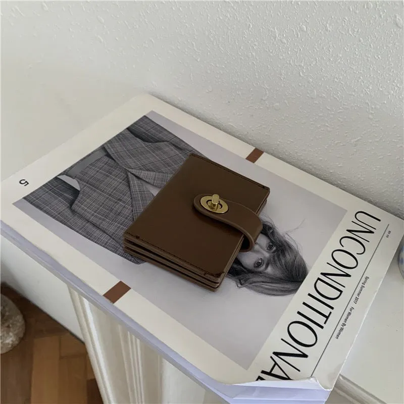 Turn Lock Wallet