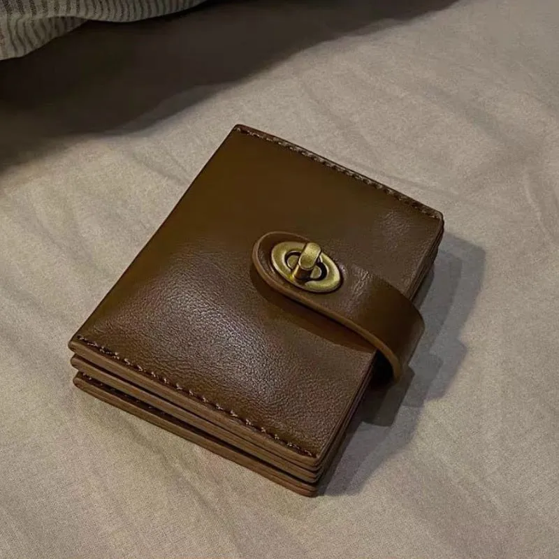 Turn Lock Wallet