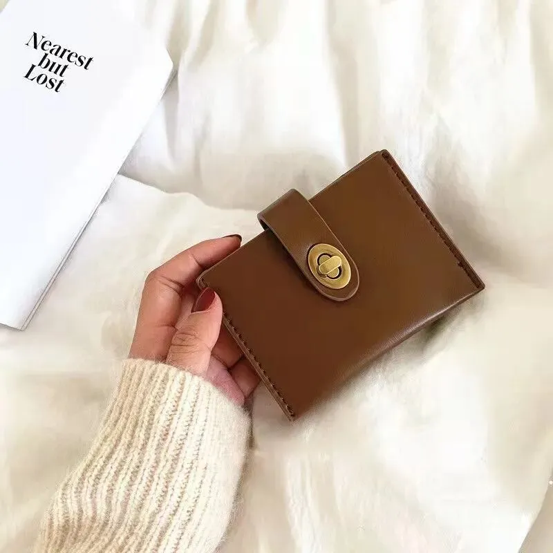 Turn Lock Wallet