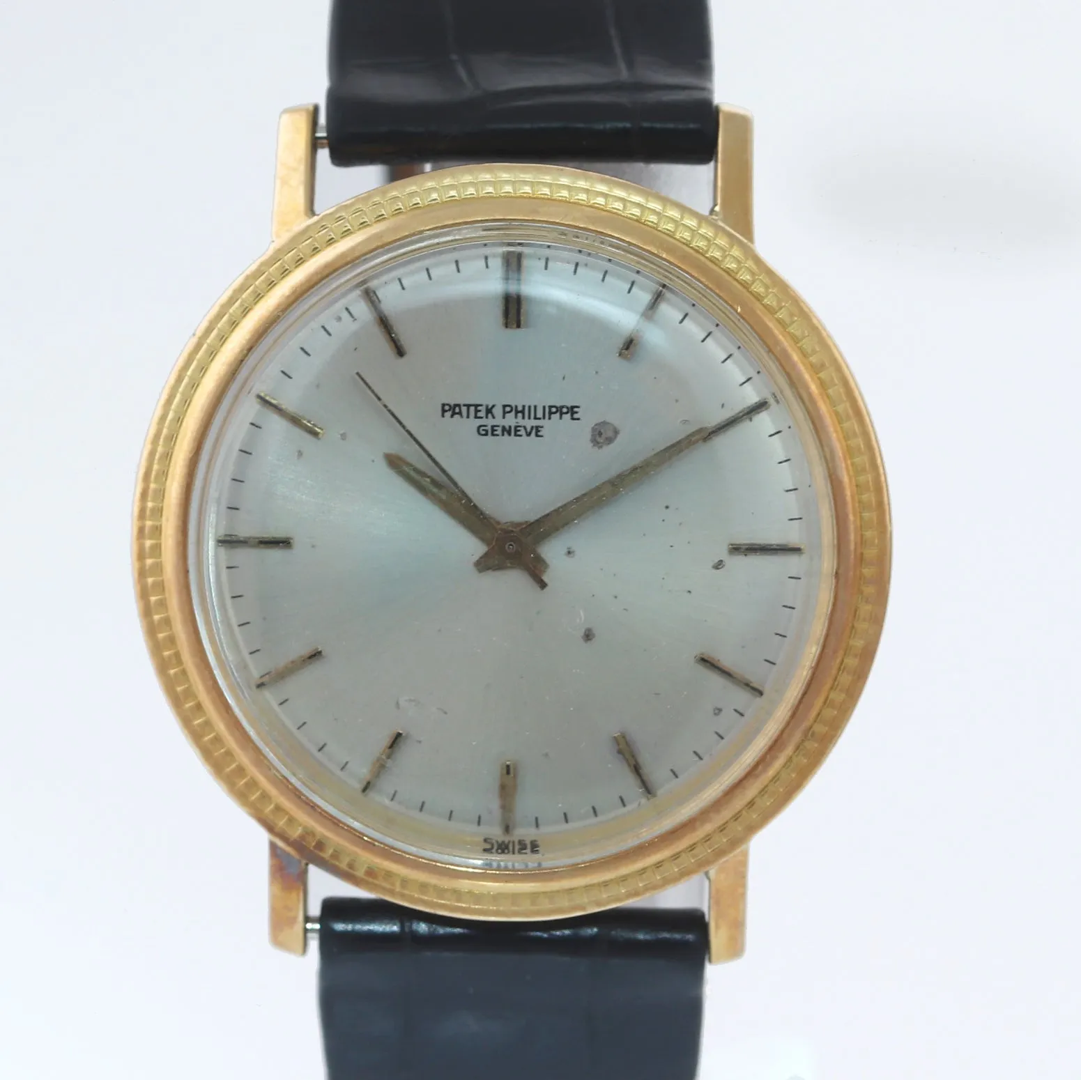 VTG Patek Philippe Calatrava 3569 18k Yellow Gold 35mm Silver Hobnail Watch
