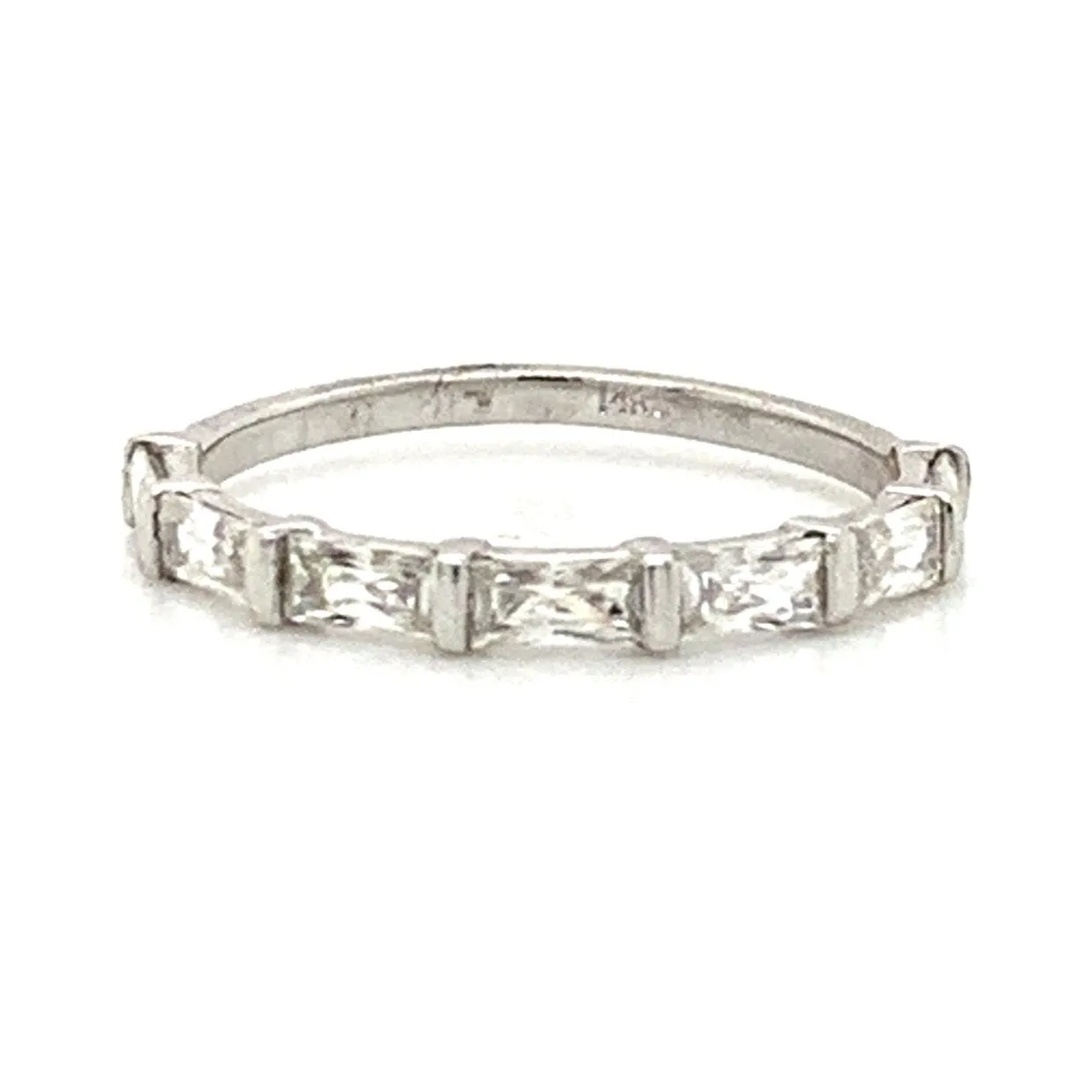 WBM0138 ~ MOISSANITE BAND