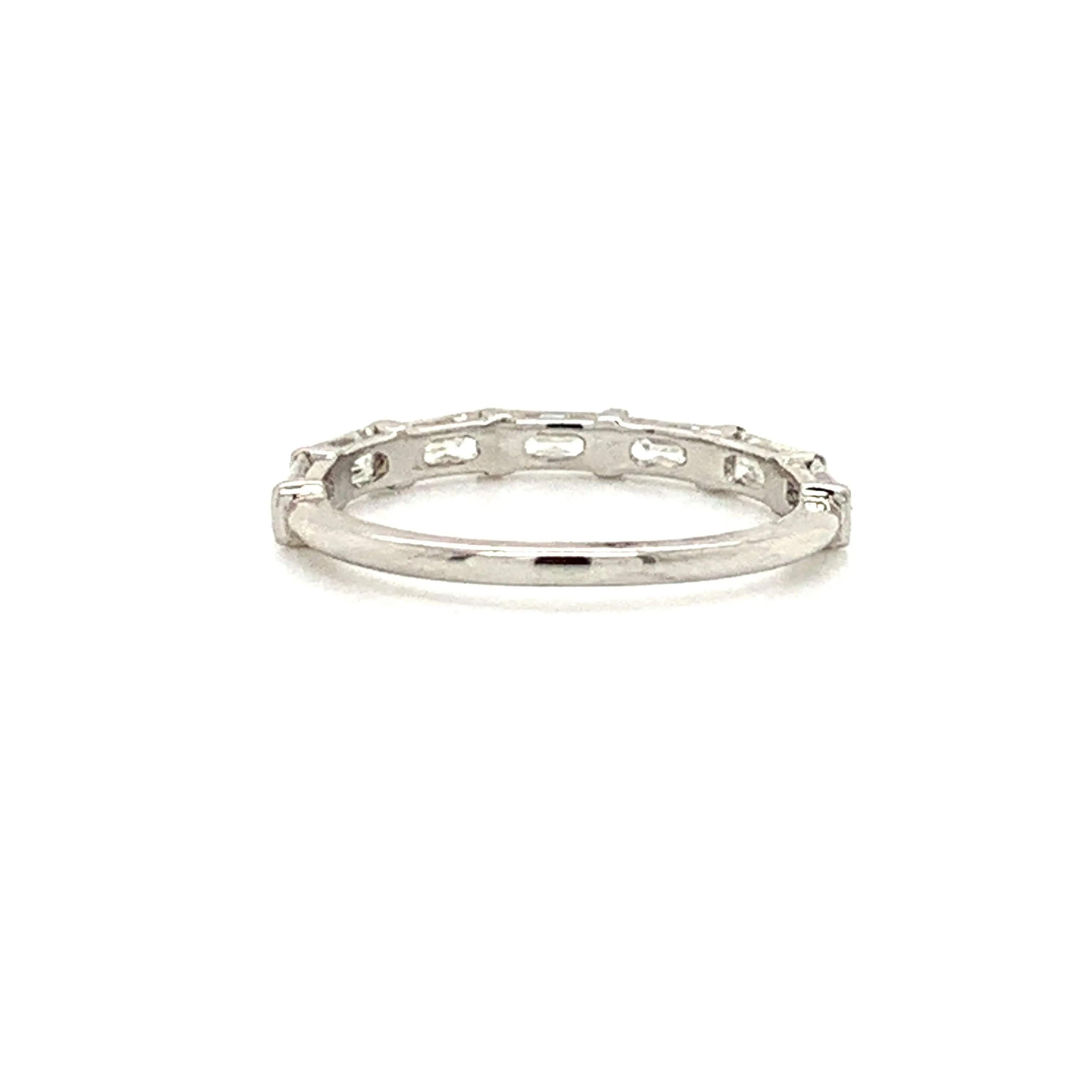 WBM0138 ~ MOISSANITE BAND